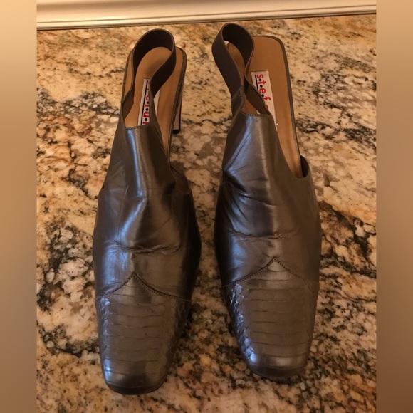 Very nice size 12 heels - Picture 5 of 16